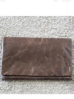 Handcrafted Minimalist Sleek Veined Brown Leather Folded Clutch Handbag NWT